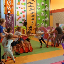 Gmina Inowrocław - Łojewskie dzieci na wakacyjnej wycieczce w Toruniu
