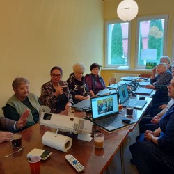 Gmina Inowrocław - Z wizytą w Mobilnych Klubach Seniora
