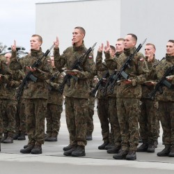 Gmina Inowrocław - Uroczysta przysięga Żołnierzy Dobrowolnej Zasadniczej Służby Wojskowej