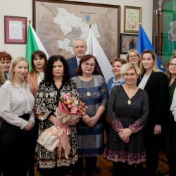 Gmina Inowrocław - Dziękujemy za współpracę i życzymy samych pięknych chwil na emeryturze