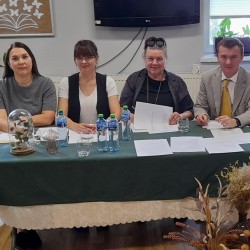 Gmina Inowrocław - Groteskowy świat poezji dziecięcej