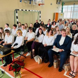 Gmina Inowrocław - Zakończenie roku szkolnego 2024/2025 w szkołach Gminy Inowrocław