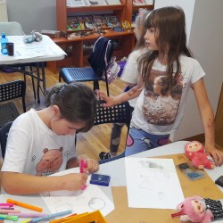 Gmina Inowrocław - Wakacyjne warsztaty w bibliotece – czas pełen twórczości