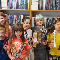 Gmina Inowrocław - Wakacyjne warsztaty w bibliotece – czas pełen twórczości