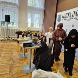 Gmina Inowrocław - Święto nauczycieli w Łojewie – Dzień Edukacji Narodowej 