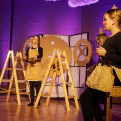 Gmina Inowrocław - Teatr pełen emocji, marzeń i ważnych spraw – za nami III Festiwal Małych Form Teatralnych
